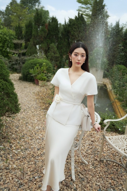 Sixdo Cream Silk Mermaid Skirt